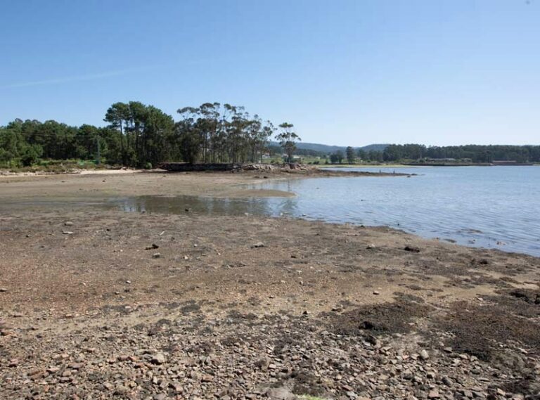 La Playa Ganchino, un pequeño rincón en un bello entorno natural