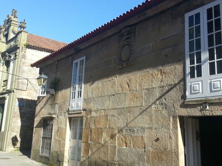 La Casa Fariña, un sobrio edificio histórico