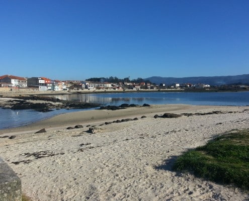 Vista de la Playa de A Mouta desde Torre de San Sadurniño