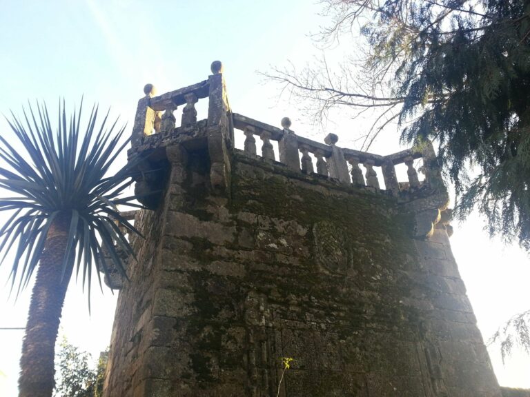 La Torre da Homenaxe, un bello edificio del siglo XVI