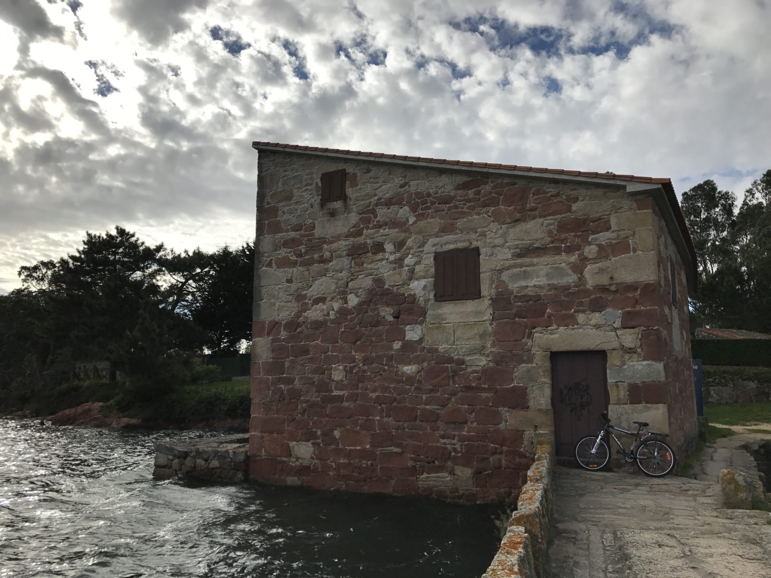 Ruta en bicicleta por Cambados - Museo Molino de Mareas de A Seca